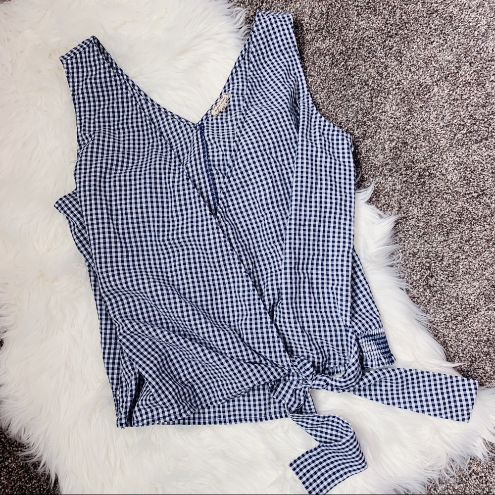 eyeshadow ginghams wrap front sleeveless top M